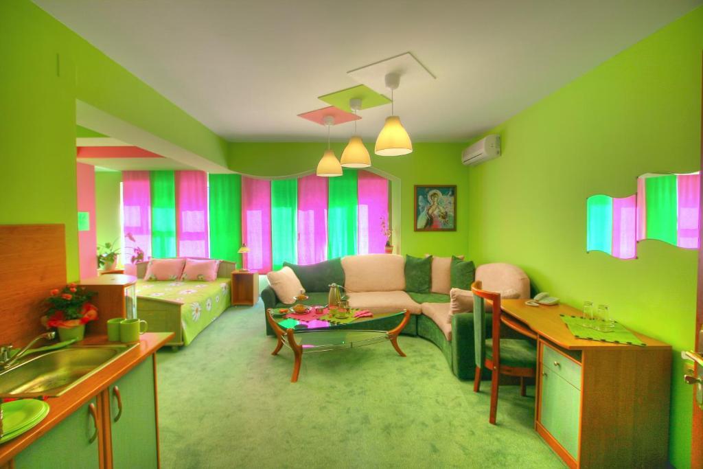 Family Hotel Mania Stara Zagora Bilik gambar